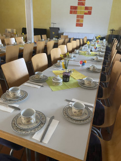 Osterfrühstück im Pfarrstadl 